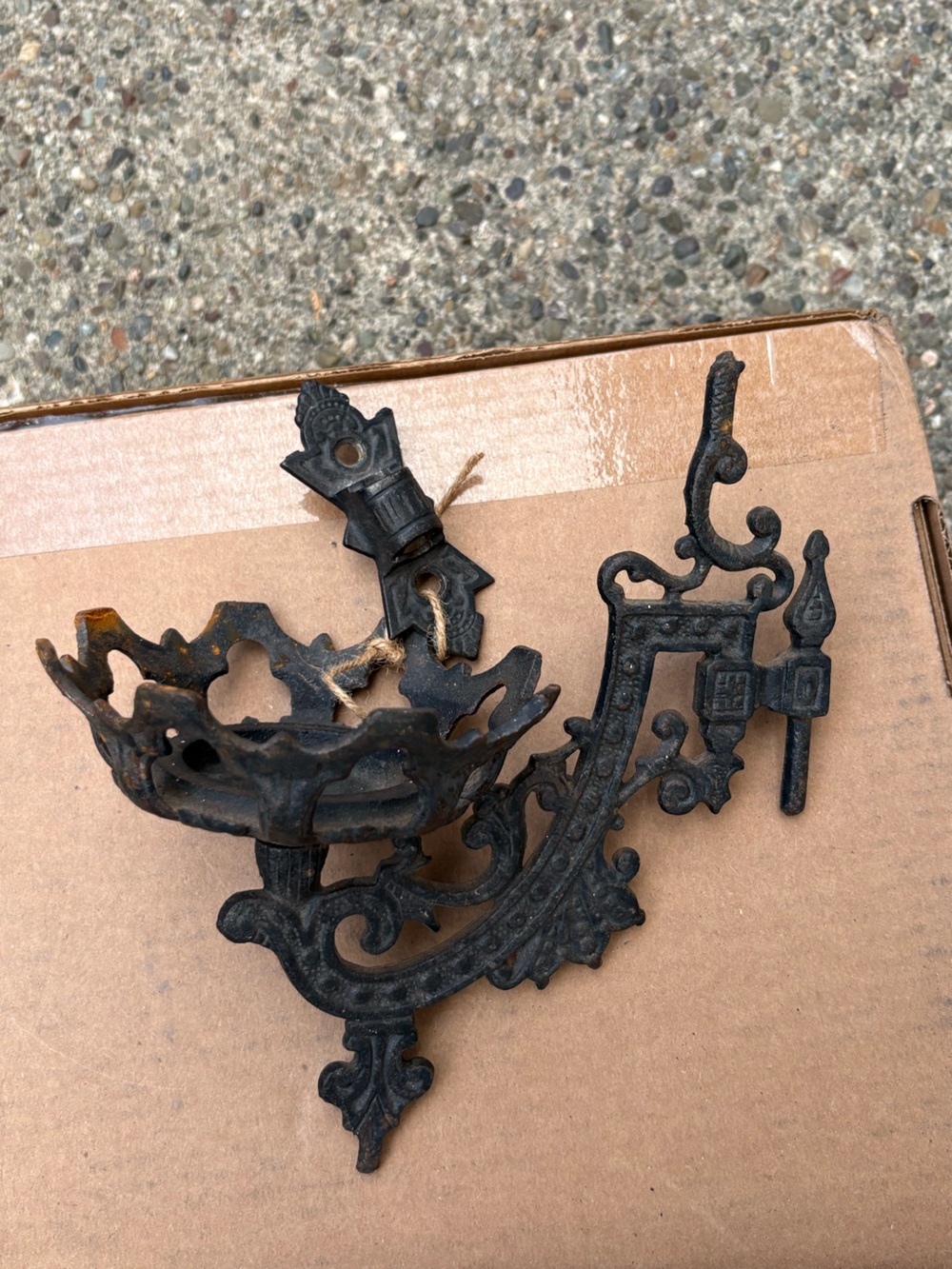 Iron black metal vintage Wall Hanger with swinging arm mount plaque. 8”